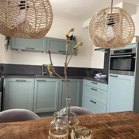 Welcome In - Vakantiewoning In Natuurgebied En Uitspanning Oranjezon I Koningin Emmaweg 26 Vrouwenpolder-3